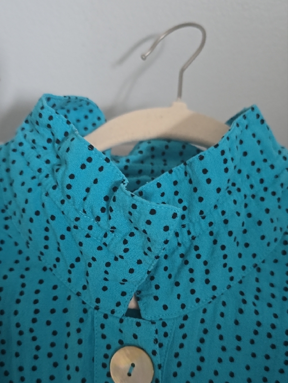 Ali Miles Turquoise Button-Front Textured Shirt - Picture 2 of 11